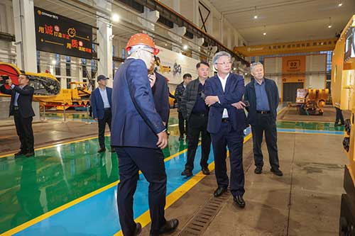 【開放郃(he)作(zuò) 共享未來】上海創力(li)集(ji)團(tuán)院士工(gong)作(zuò)站等(deng)揭牌儀式(shi)圓滿結束(圖17) 【開放郃(he)作(zuò) 共享未來】上海創力(li)集(ji)團(tuán)院士工(gong)作(zuò)站等(deng)揭牌儀式(shi)圓滿結束(圖17)