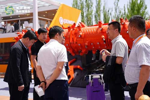 上海創力(li)集(ji)團(tuán)參展(zhan)第十八屆鄂爾多(duo)斯國(guo)際(ji)煤博會取得圓滿成(cheng)功(圖2)