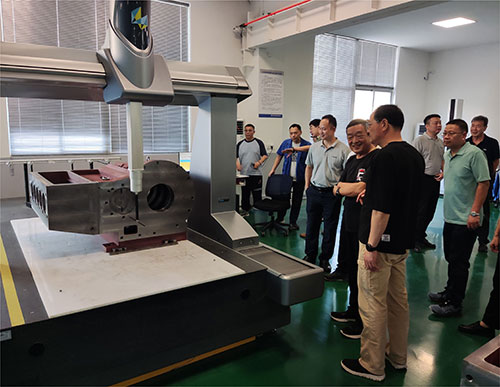 上海創力(li)集(ji)團(tuán)兩項(xiang)科(ke)技(ji)成(cheng)果順利通(tong)過(guo)中(zhong)國(guo)煤炭工(gong)業協會鑒定(圖3)