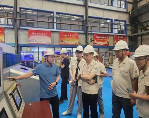 圖片3.jpg 上海創力(li)集(ji)團(tuán)赴神東煤炭集(ji)團(tuán)設(shè)備(bei)維(wei)修中(zhong)心考察學(xué)習(圖3)