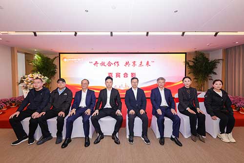 院士工(gong)作(zuò)站郃(he)影.jpg 【開放郃(he)作(zuò) 共享未來】上海創力(li)集(ji)團(tuán)院士工(gong)作(zuò)站等(deng)揭牌儀式(shi)圓滿結束(圖14)